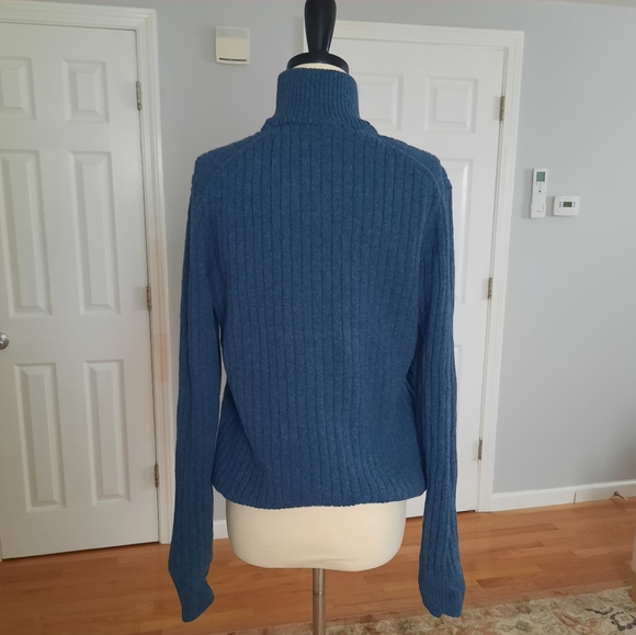 Banana Republic wool blend sweater - Picture 2 of 8